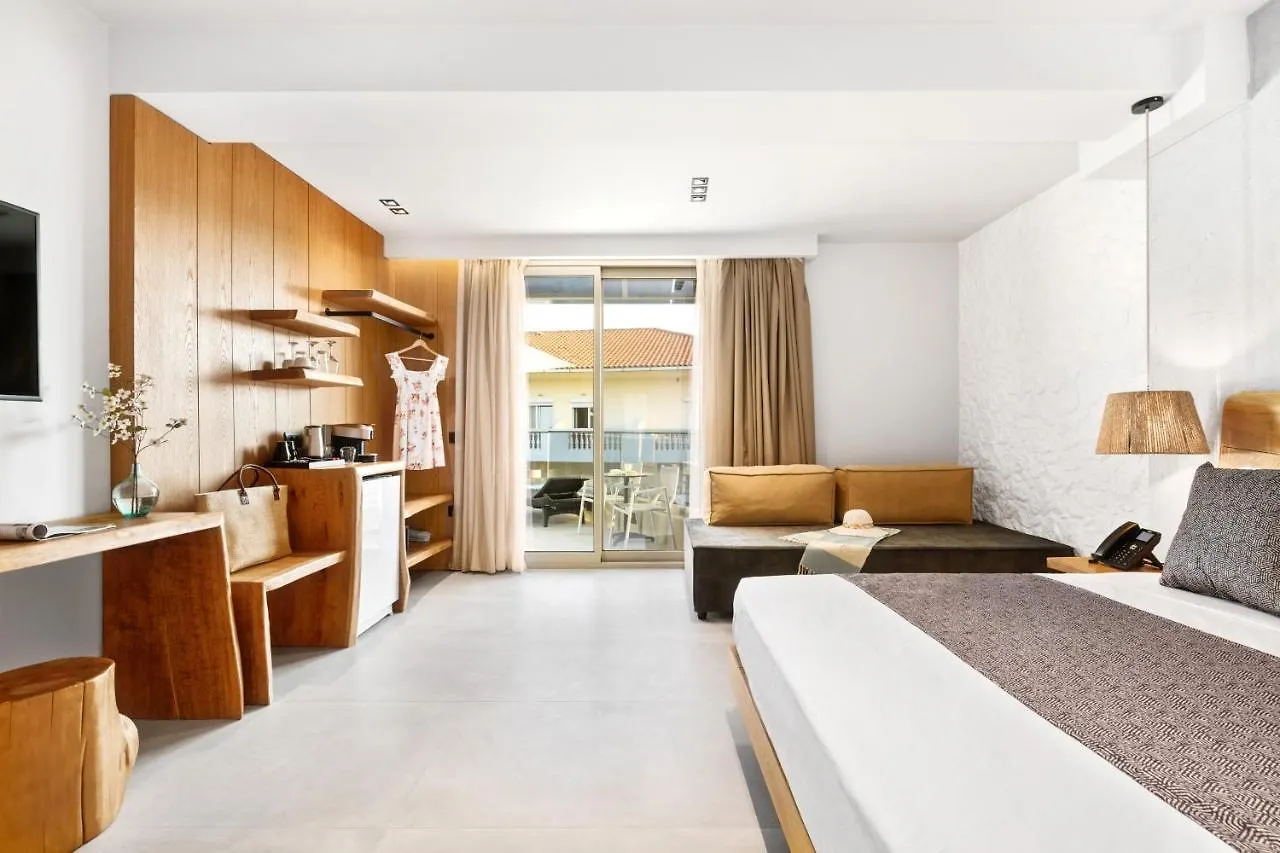 Emily'S Luxury Suites Pefkochori