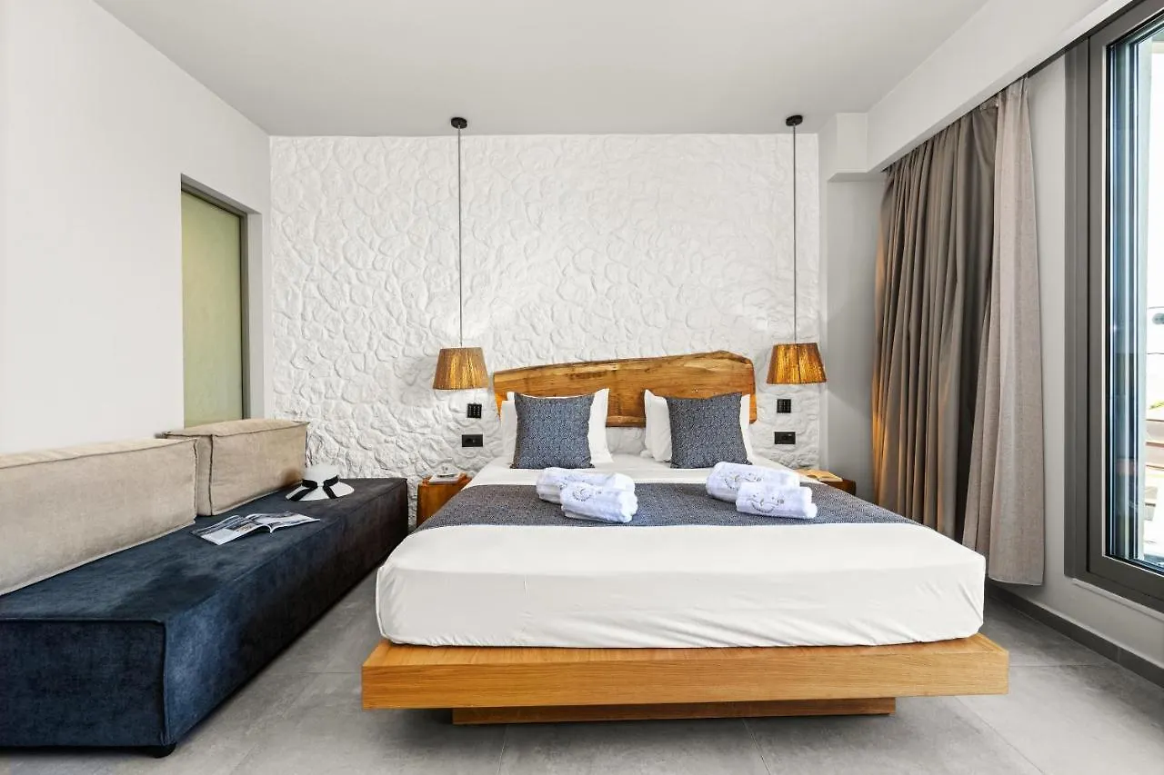 Emily'S Luxury Suites Pefkochori