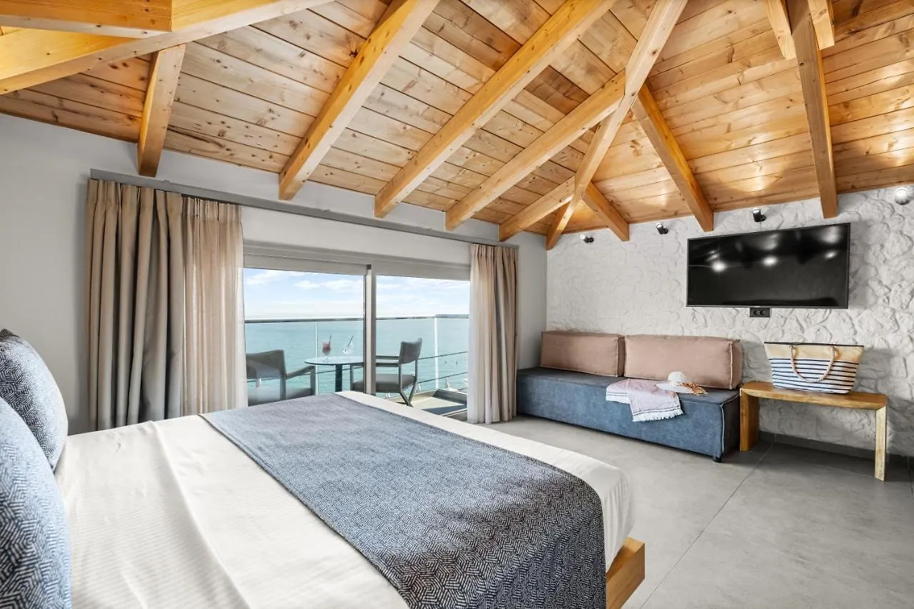 Emily'S Luxury Suites Pefkochori